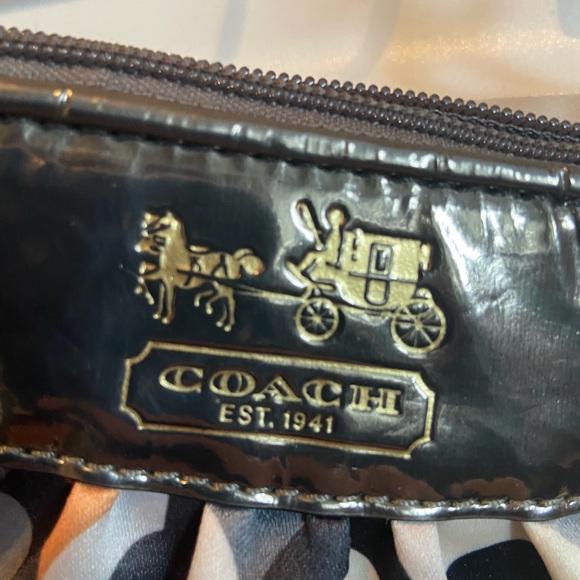 Coach wristlet- authentic - Picture 3 of 4